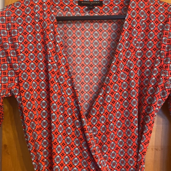 Wrap dress size medium. - Picture 2 of 3